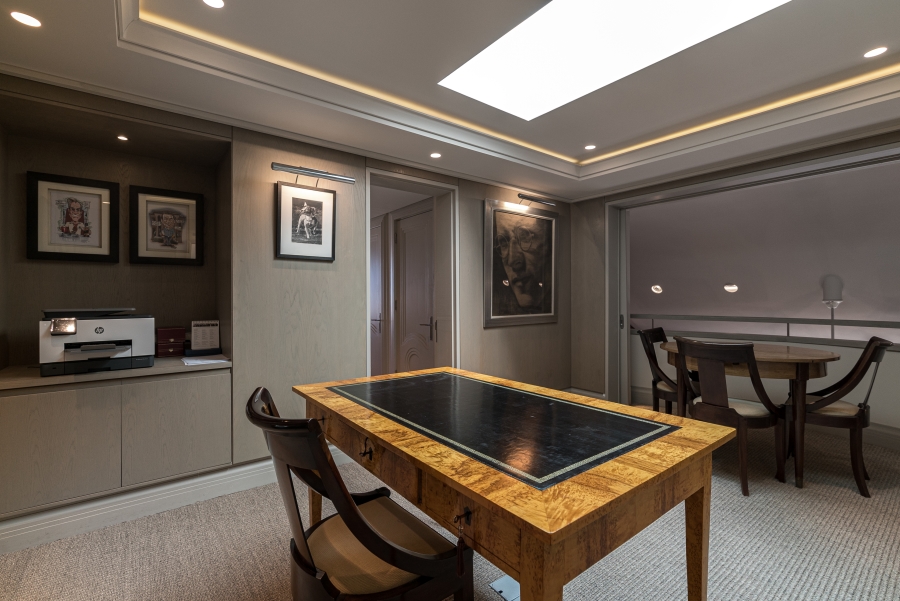 5 Bedroom Property for Sale in Mouille Point Western Cape